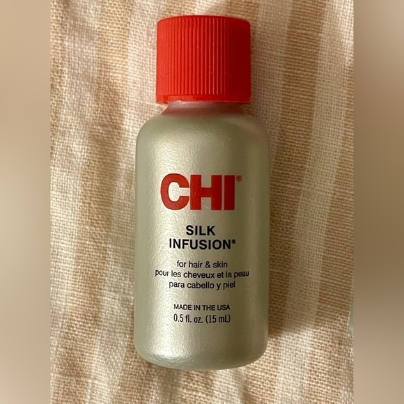 CHI Silk Infusion Hair and Skin Treatment 2 Bottles-Brand New and Sealed - Picture 2 of 5